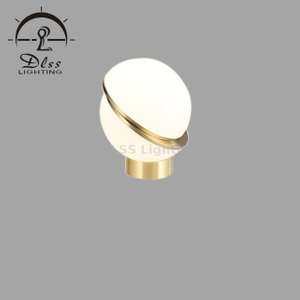 Акриловая настольная лампа Globe, белая креативная нерегулярная латунная металлическая настольная лампа