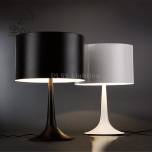 Декоративное внутреннее освещение Простой дизайн Белая/черная настольная лампа с абажуром